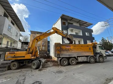 Bornova Kiralık Kamyon